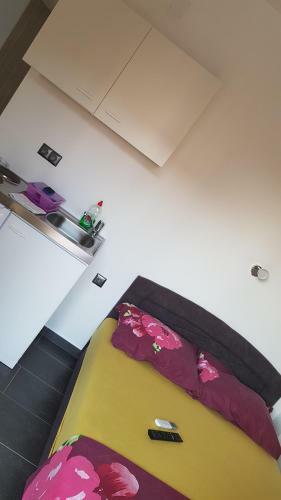 Apartments Star With Pool