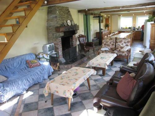Hostal Sol Battire & A Tchape Mele
