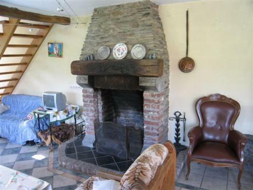Hostal Sol Battire & A Tchape Mele