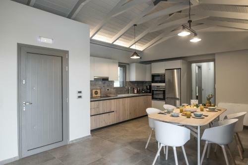 Alekos Beach Houses-elia Villas