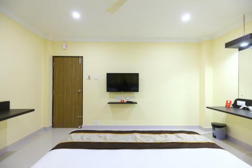 Hotel Saibala Deluxe - Near Airport