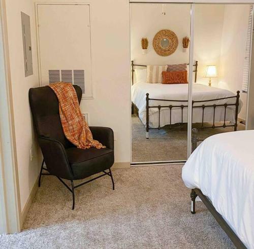 Apartamento Downtown 1br, Walkable, Uab, Pool And Gated Garage