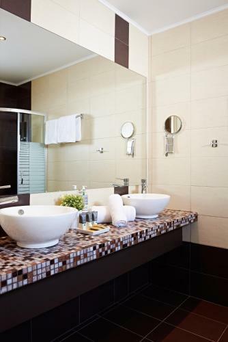 Alia Palace Luxury Hotel And Villas