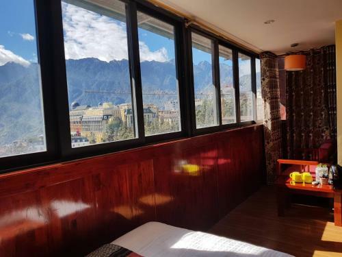Fansipan Mountain View Sapa Hotel