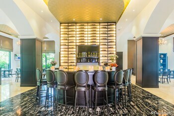 Hotel Elegant Suites Westlake