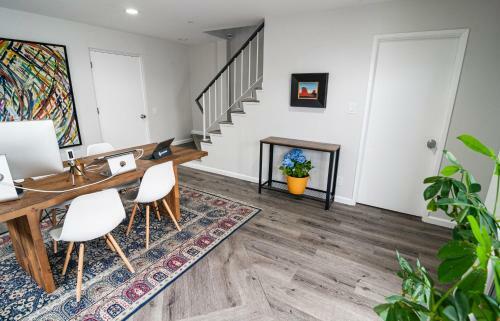 Villa Superb Designer Long Beach House Steps 2 Sand W/rd