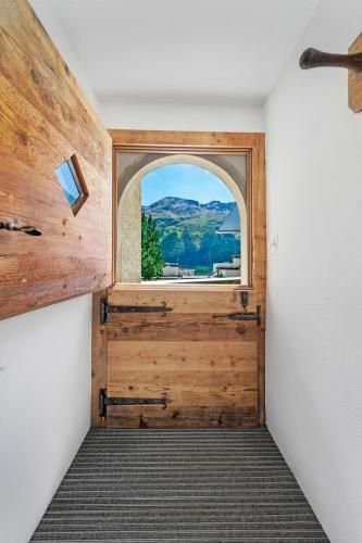 Abitaziun Sur Ovel - St Moritz "loga Elegance Apartment"