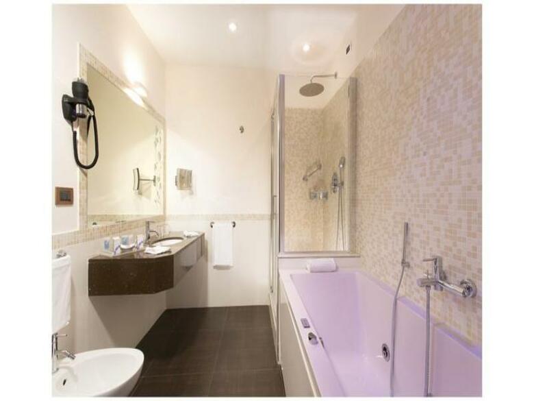 Nazionale Roma Hotel & Conference Center
