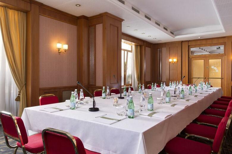 Nazionale Roma Hotel & Conference Center