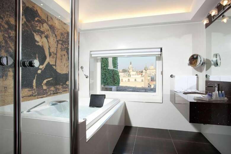 Nazionale Roma Hotel & Conference Center