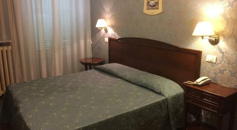 Hotel Villa Aricia