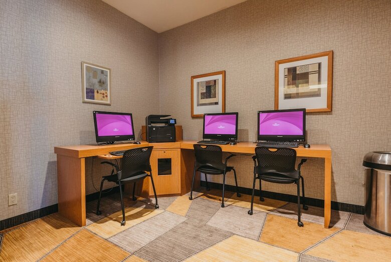 Hotel Crowne Plaza International Airport