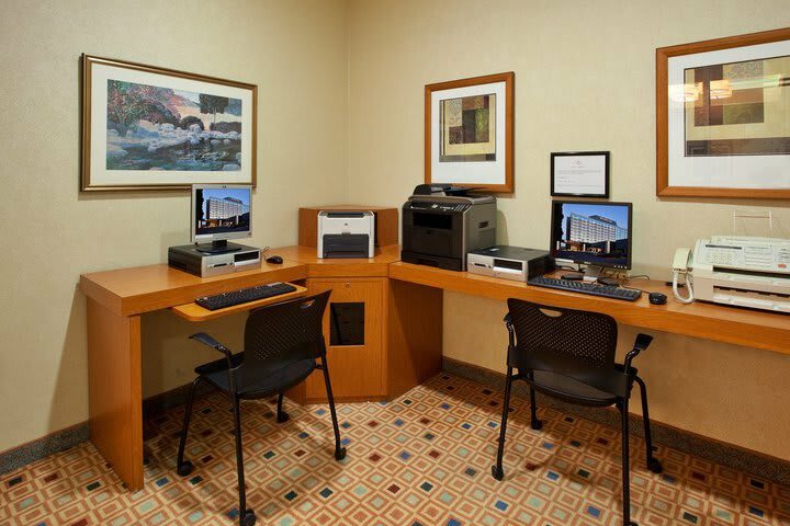 Hotel Crowne Plaza International Airport