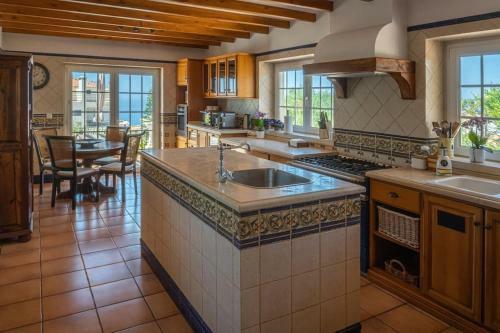 Ericeira Ocean-view Family Villa