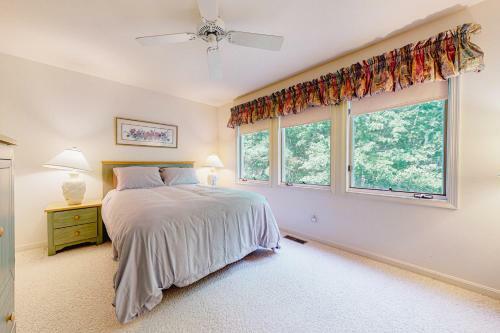 Sea Colony --- 54026 Sundial Pl