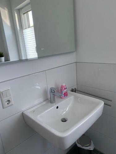 Hostal Messezimmer Nahe Der D�sseldorfer Messe