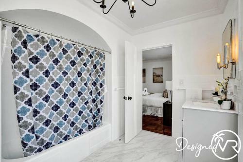 7 Br Villa W Private Heated Pool & Gameroom