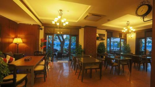 Chu Hotel