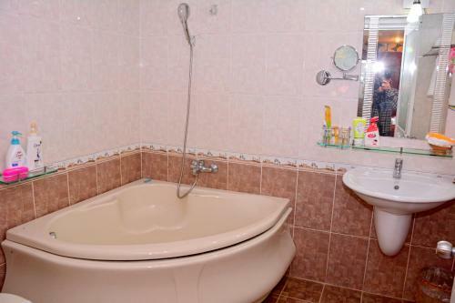 A25 Hotel -137 Nguy?n Du - ?� N?ng