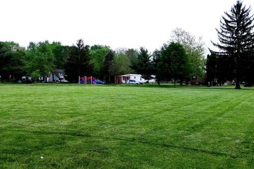 Wolf's Cabin-walk To Downtown Noblesville