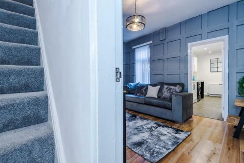 3 Bedroom House Manchester Hosted By Mcr Dens