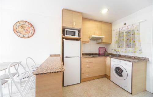 Awesome Apartment In Orpesa With 2 Bedrooms