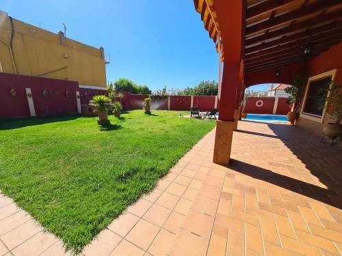 Agradable Villa Con Piscina En S�nlucar