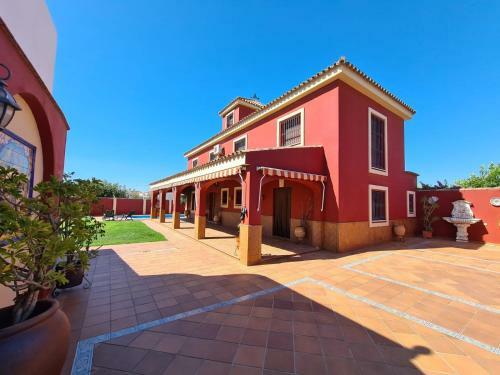Agradable Villa Con Piscina En S�nlucar