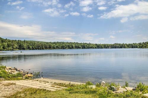 Waterfront Lakes Region Home On Private Cove!