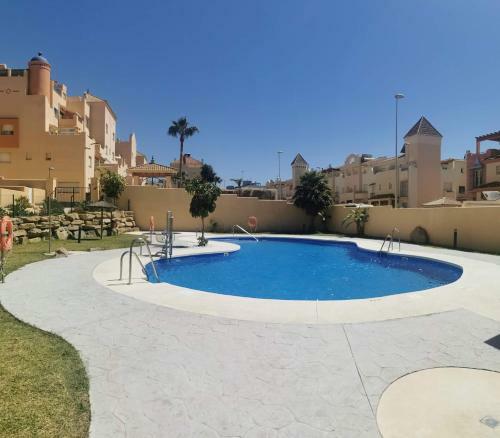 Apartamento Vacation Home With Pool, Perfect Location