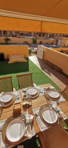 Apartamento Vacation Home With Pool, Perfect Location