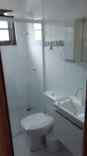 Posada Pousada Villa Virg�nia Guaruj�