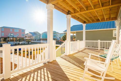 Long Call By Oak Island Accommodations