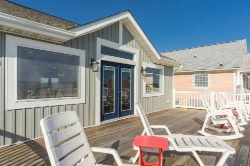 The Treasure Chest By Oak Island Accommodations