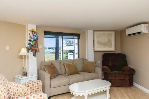 Island Tower By Oak Island Accommodations