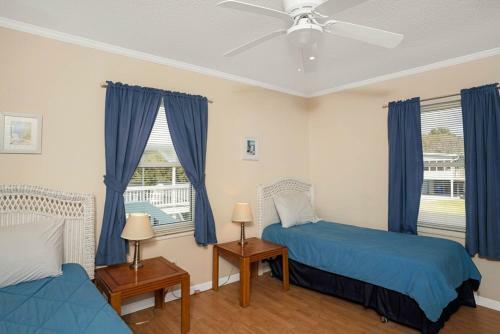 Apartamento The Hideaway By Oak Island Accommodations