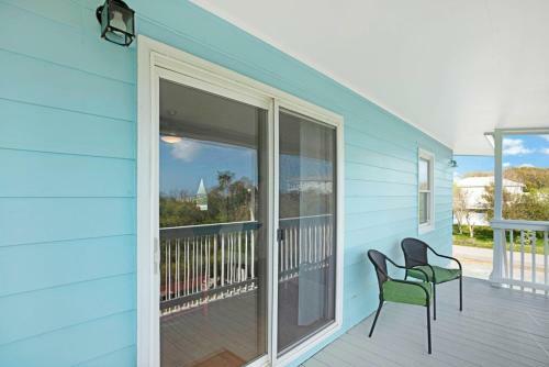 Apartamento The Hideaway By Oak Island Accommodations