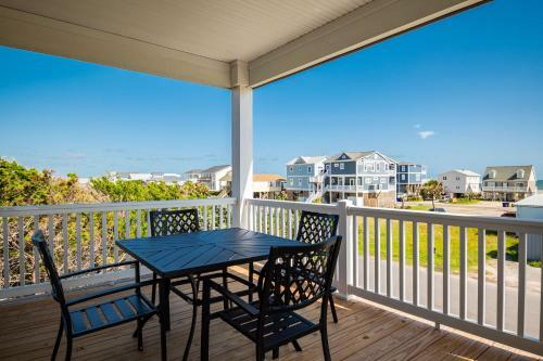 Sweet Sunshine By Oak Island Accommodations