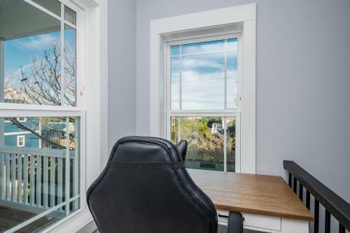 Sweet Sunshine By Oak Island Accommodations