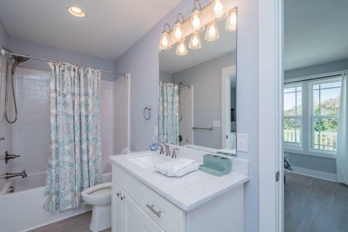 Sweet Sunshine By Oak Island Accommodations