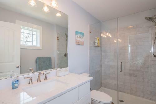 Sweet Sunshine By Oak Island Accommodations