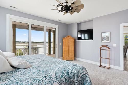 Kings Lynn Inn By Oak Island Accommodations