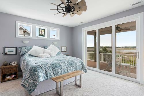 Kings Lynn Inn By Oak Island Accommodations
