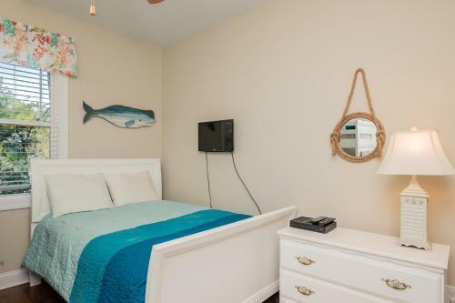 Parade Rest By Oak Island Accommodations