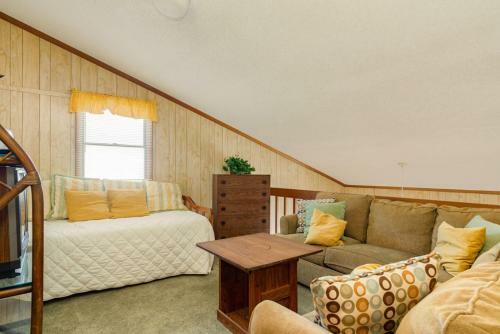 Paradise On Poles By Oak Island Accommodations