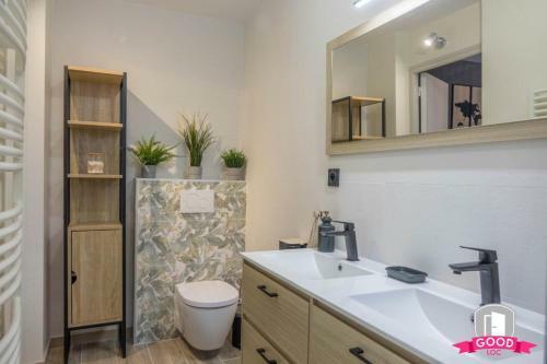 Apartamento La Coquille D'orl�ans Avec Sa Cour