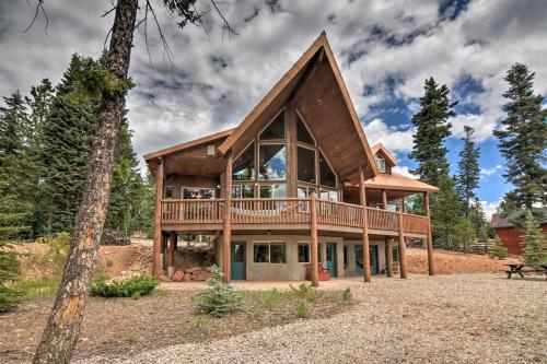 Duck Creek Village Chalet With Fire Pit And Decks