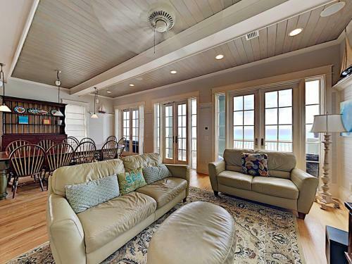 Seabourn By Southern Vacation Rentals