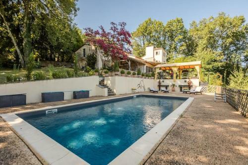 Villa Vila Avec, Piscine, Tennis.