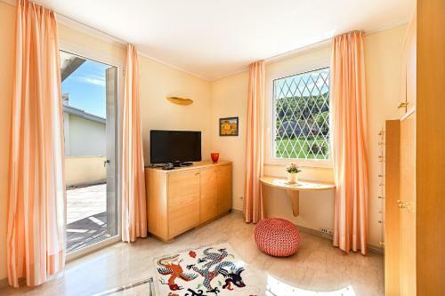 Villa Perla Con Piscina By Wonderful Italy